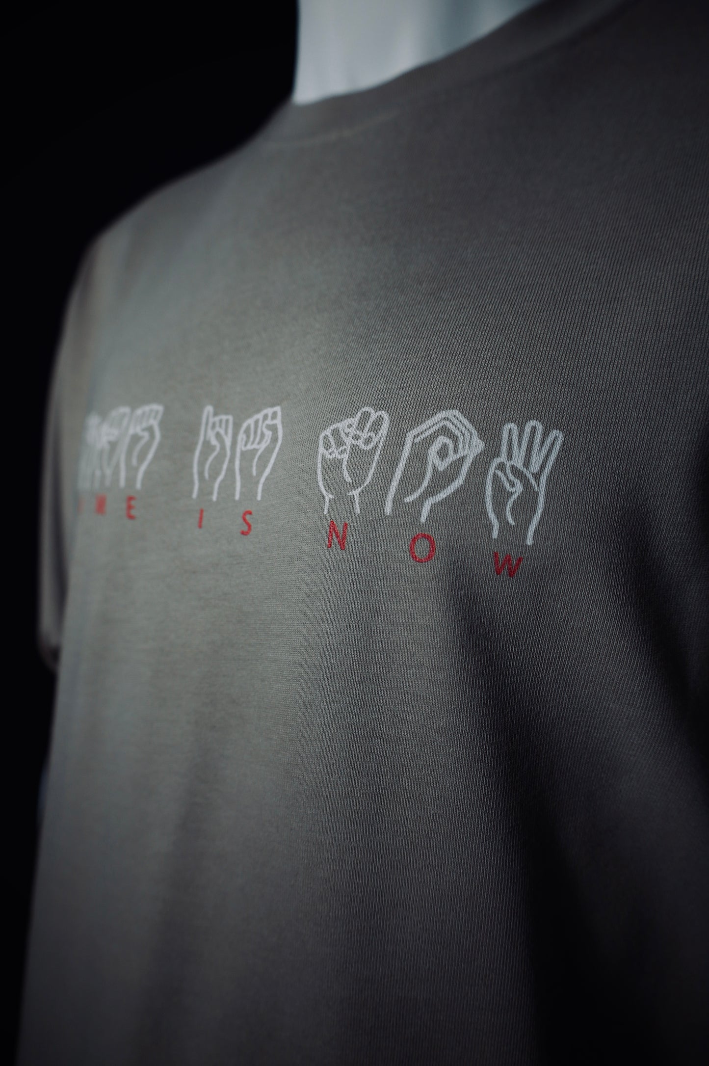 TIME IS NOW TEE UNISEX